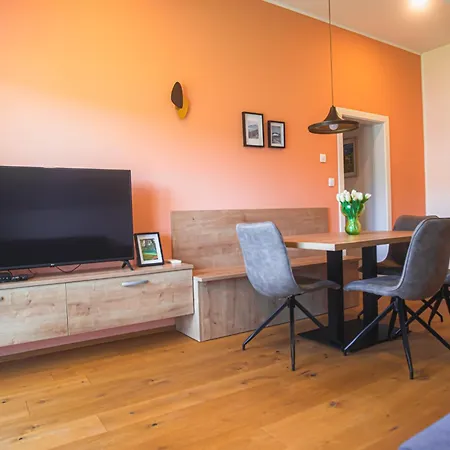 Apartman House Nizka &
