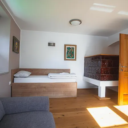 Apartman House Nizka & *